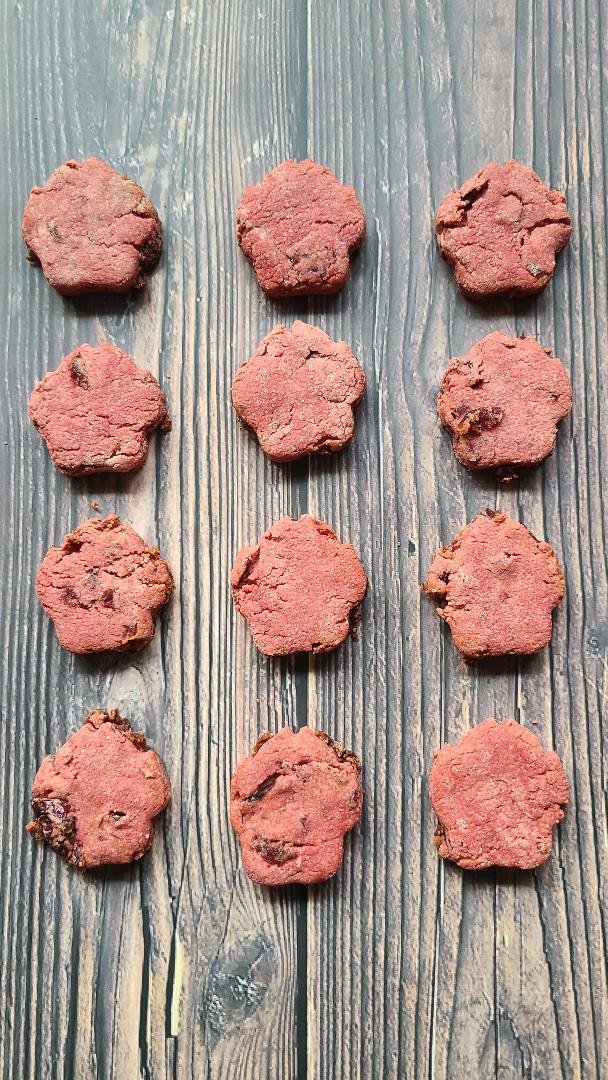 Bernie’s Beet Biscuits